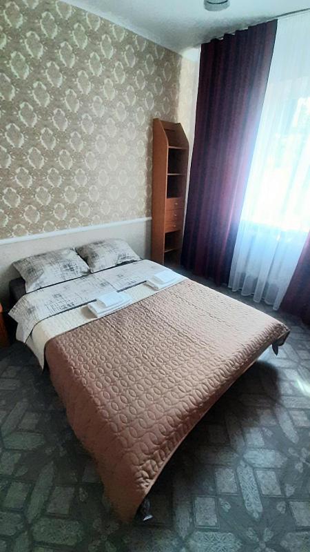 Guest House - Гостевой Частный Дом นิปโปร ภายนอก รูปภาพ